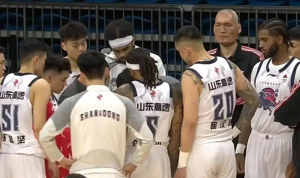 开云-5战5捷！看完上海队接下来的4个对手，“9连胜”应该是手拿把掐了